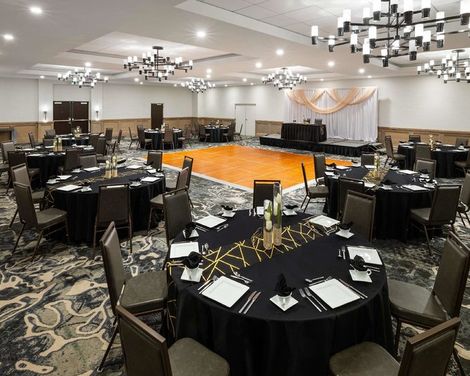 DoubleTree by Hilton Denver Cherry Creek-2