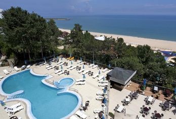 Hotel, Hotel Luna