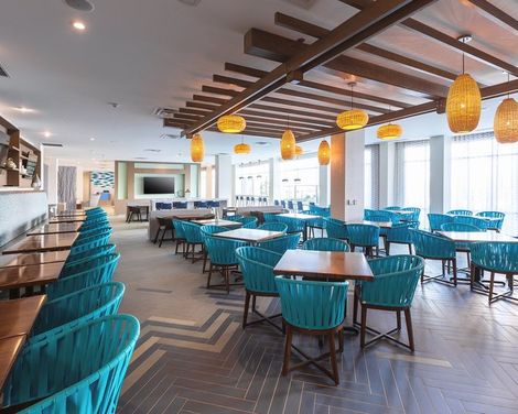 Holiday Inn Express & Suites Orlando At Seaworld-3