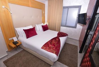 Hotel, Le 135 Hôtel