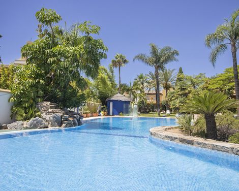 Soho Boutique Vistahermosa Apartamentos-4