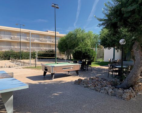 Club Simó Affiliated by Senator-0