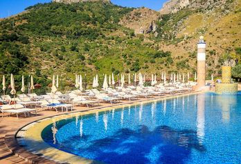 Hotel, Hotel Antares