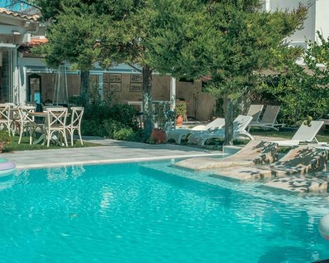 Georgia's Garden Hotel-2