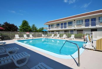 Hotel, Motel 6 Hartford-Windsor Locks