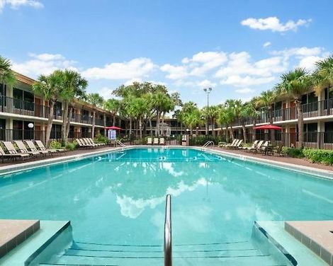 Ramada by Wyndham Kissimmee Gateway-1