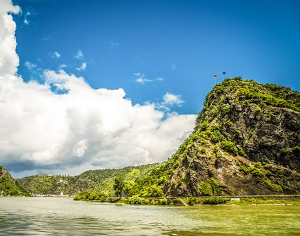 Wanderurlaub und Weinrouten Urlaub Deutschland Loreley am Rhein