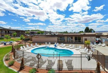 Hotel, Rodeway Inn