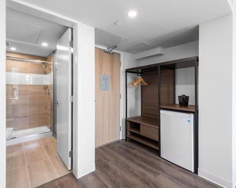 YWCA Hotel Vancouver-3