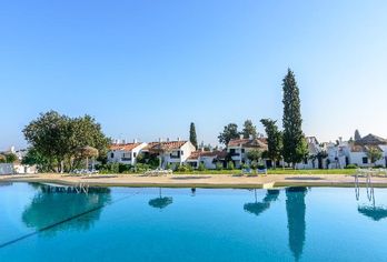 Hotel, Pedras da Rainha