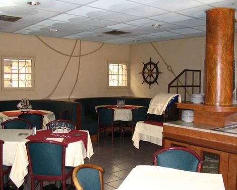 easyHotel Nice Palais des Congrès - Old Town-3