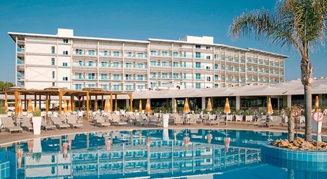 Asterias Beach Hotel