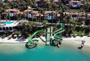 Hotel, Club & Hotel Letoonia