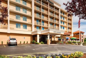 Best Western Plus Waltham Boston
