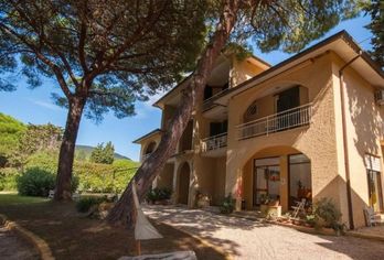 Hotel, Residence Golfo della Lacona