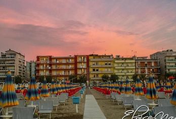 Hotel, Marinella