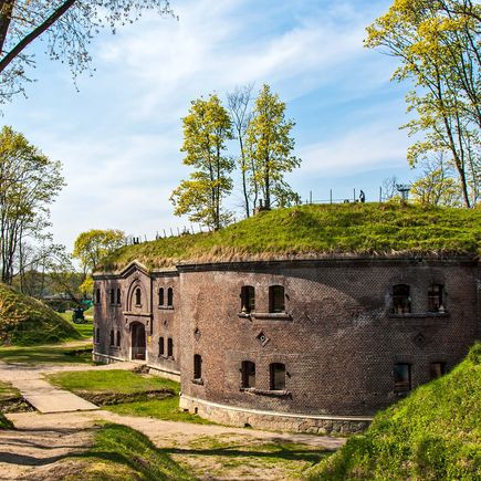 Alte Festung im Wald