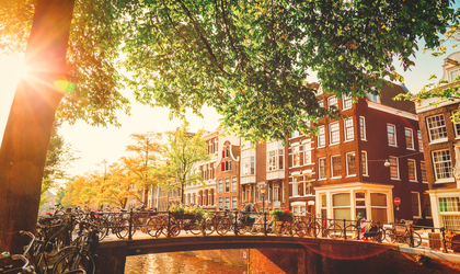Städtereise Fahrradstädte Brücke in Amsterdam