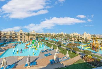 Hotel, Titanic Royal