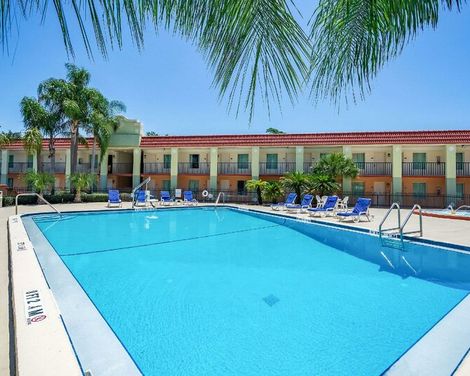 Clarion Inn & Suites-3