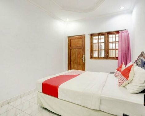 Super OYO 3261 Hotel Ratu-4