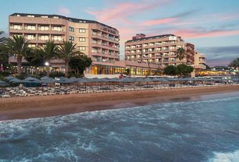 Hotel, Aska Just In Beach