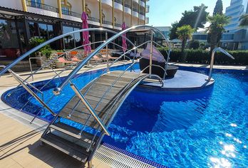 Hotel, Hotel Miramare