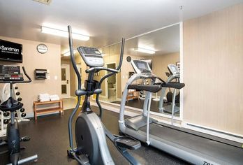 Hotel, Sandman Hotel & Suites Vancouver Airport