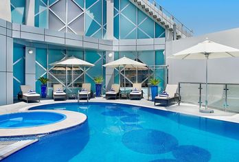 Hotel, City Seasons Towers