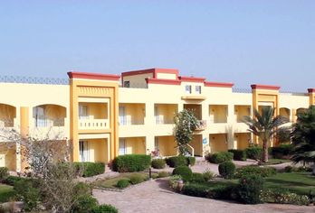 Hotel, Blue Reef Resort