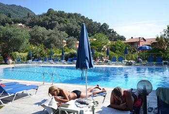 Hotel, Irene Apartments