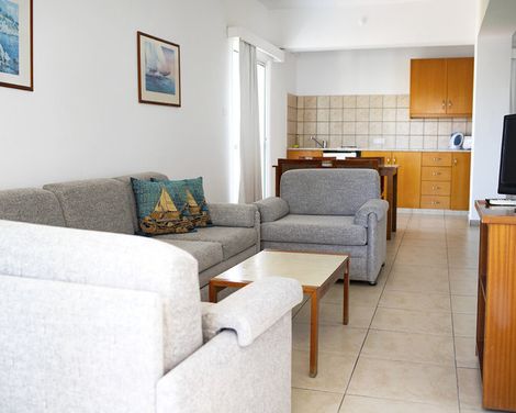 Sun Hall Beach Hotel Apts-4