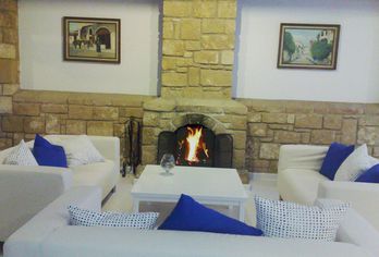 Hotel, Hilltop Gardens Hotel Apartments