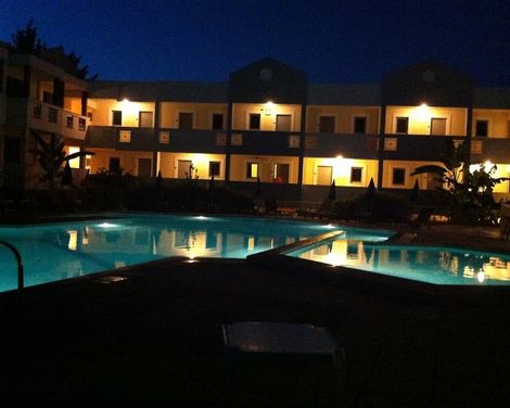 Olga's Paradise Hotel Apartments-1