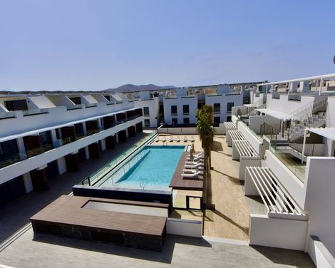 Esmeralda Cotillo Homes by LIVVO-1