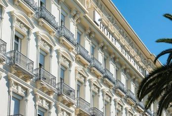 Hotel, West End