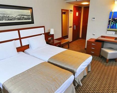 Golden City Hotel-0