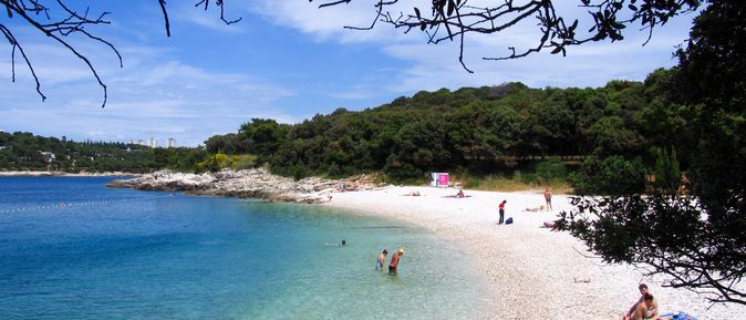 Camping Istrien Kroatien Urlaub Reisen Strand Badebucht bei Medulin