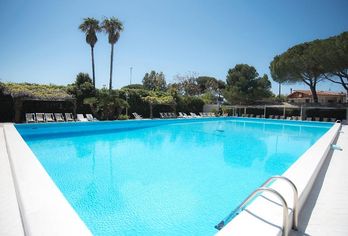 Hotel, Riva del Sole