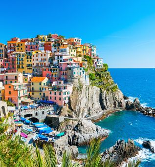 Blick auf die bunten Häuser von Cinque Terre