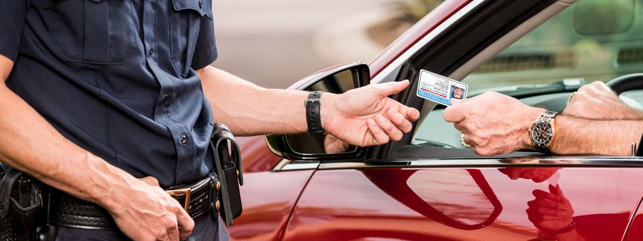 Info Camper Handbuch Wohnmobil Urlaub Führerscheinkontrolle