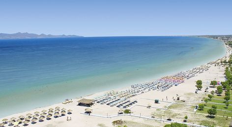 Tigaki Beach
