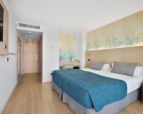 Aparthotel Fontanellas Playa-3