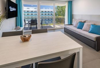 Hotel, Rentalmar Salou Playa Family Suites & Pool