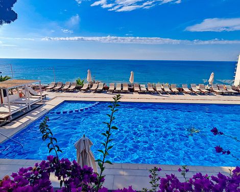 Hotel Roger De Flor By Seleqtta-2