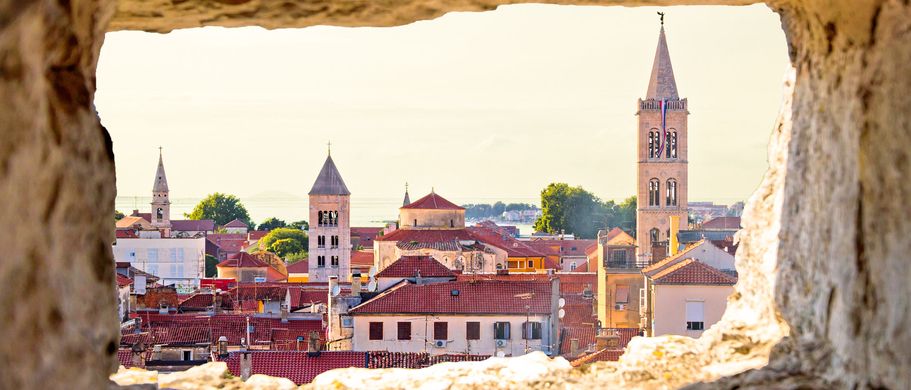 Kroatien Städte Urlaub Blick über die Altstadt von Zadar
