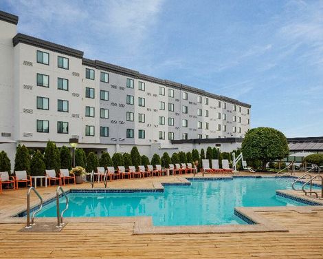 Holiday Inn Hasbrouck Heights - Meadowlands-1