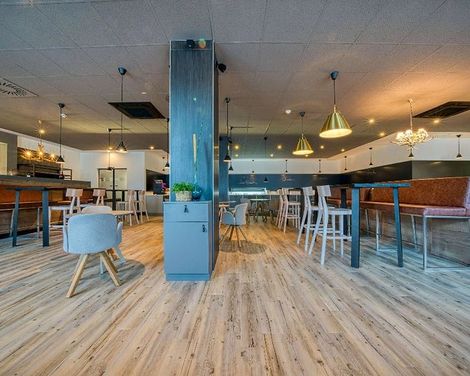 FourSide Hotel Salzburg, Trademark Collection by Wyndham-3