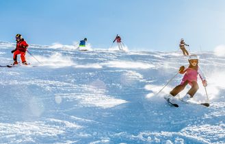 Skifahrer auf der Piste