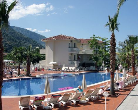 Blue Lagoon Delux Hotel-0